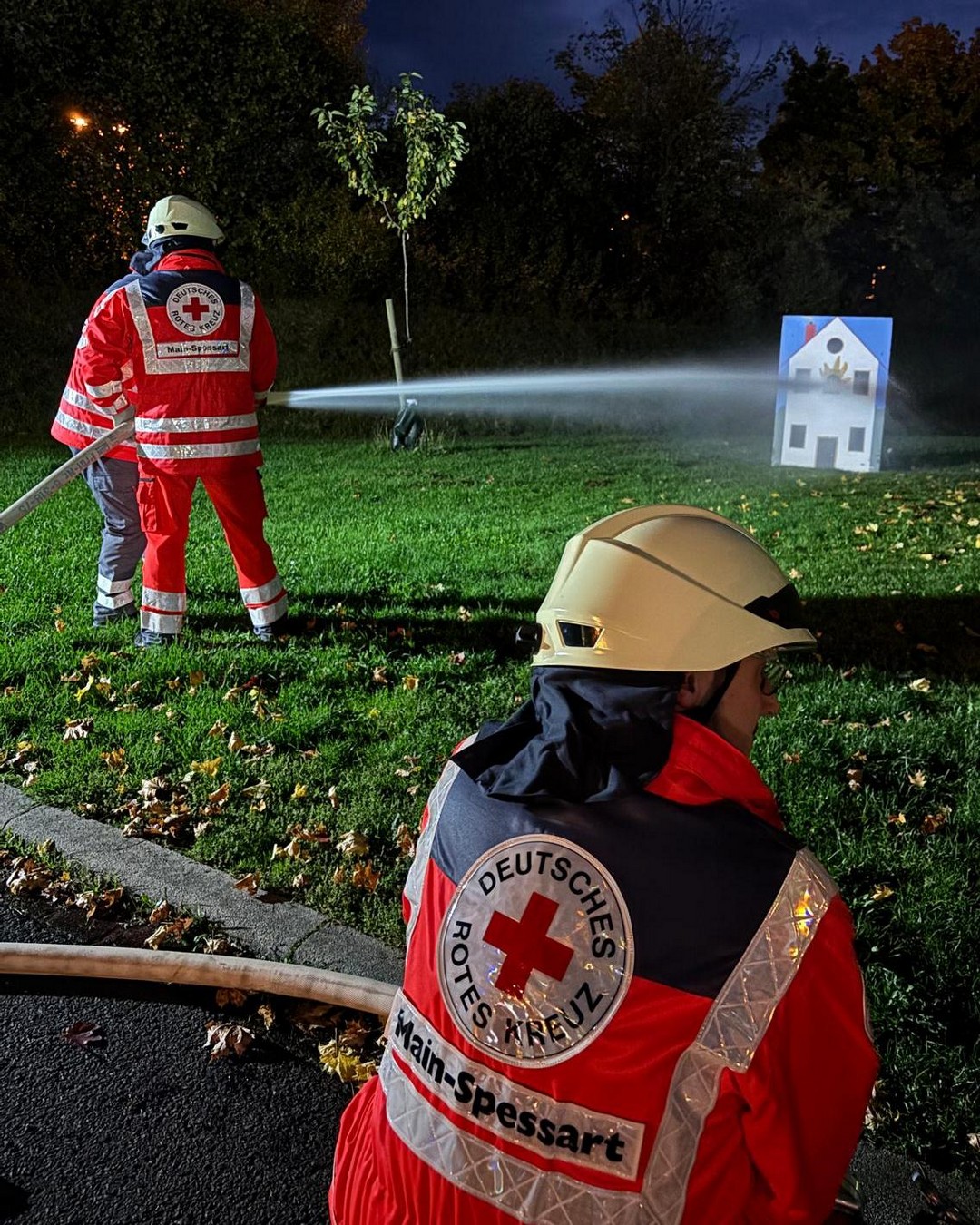 Technik + Sicherheit übt Brandschutz